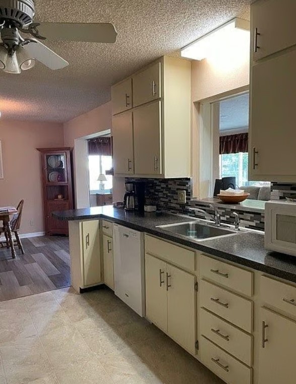 2436 Chandler Avenue,Fort Myers,FL,United States preview