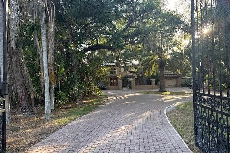 1150 Park Street North,St. Petersburg,FL,United States preview