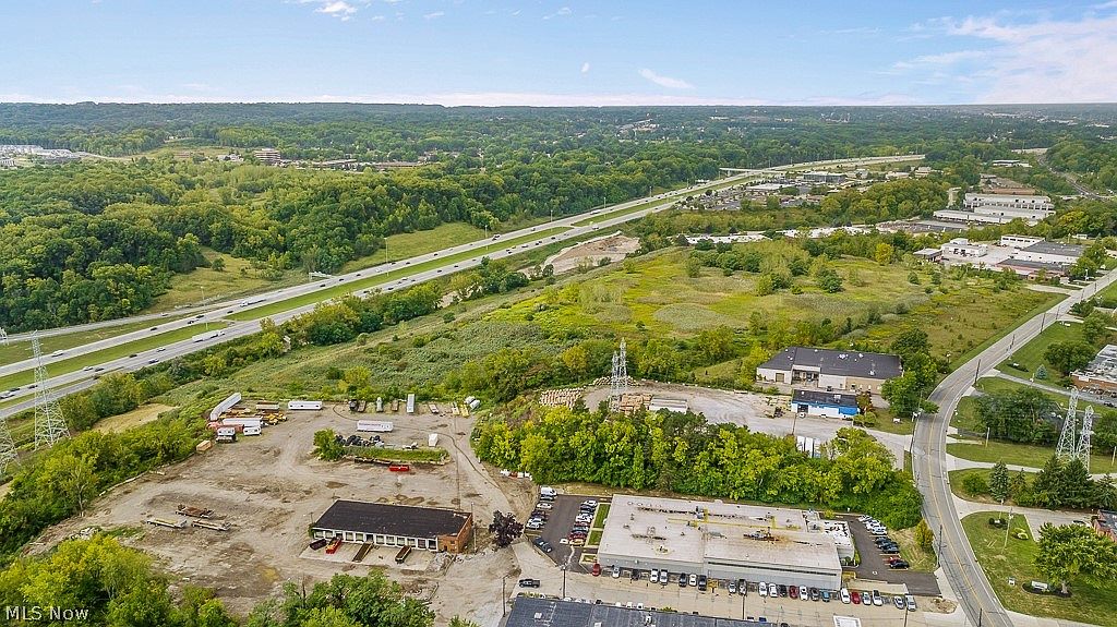 1329 East Schaaf Road,Brooklyn Heights,OH,United States preview