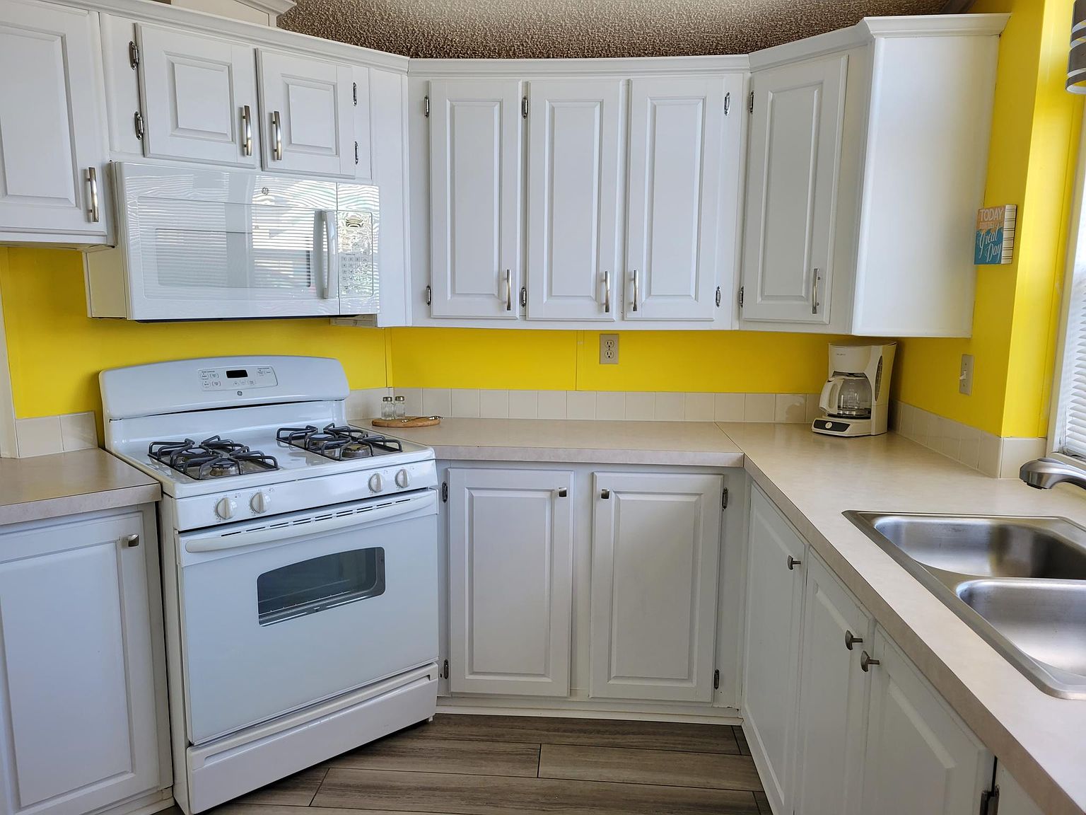 16300 Pine Ridge Road,Fort Myers,FL,United States preview