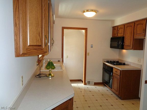 488 E 328th St,Willowick,OH,USA preview