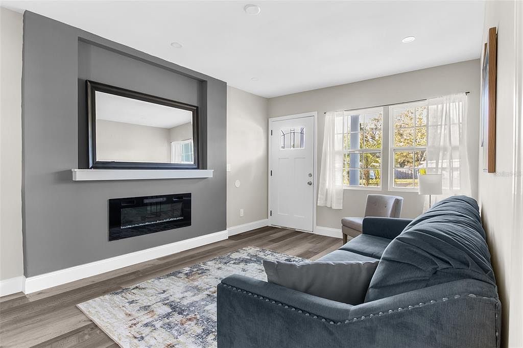5318 9th Avenue North,Saint Petersburg,FL,United States preview