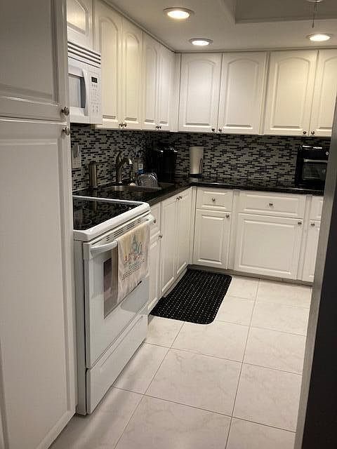 6260 South Falls Circle Drive,Lauderhill,FL,United States preview