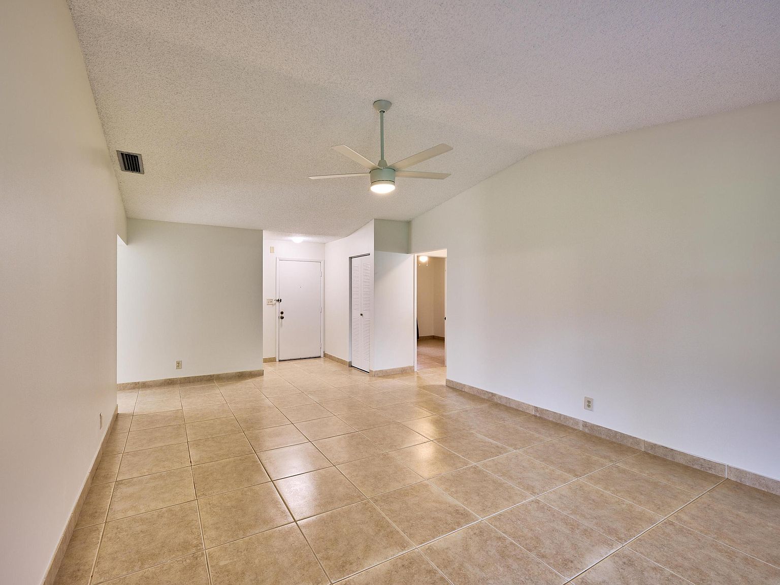 9 Cambridge Place,Boynton Beach,FL,United States preview