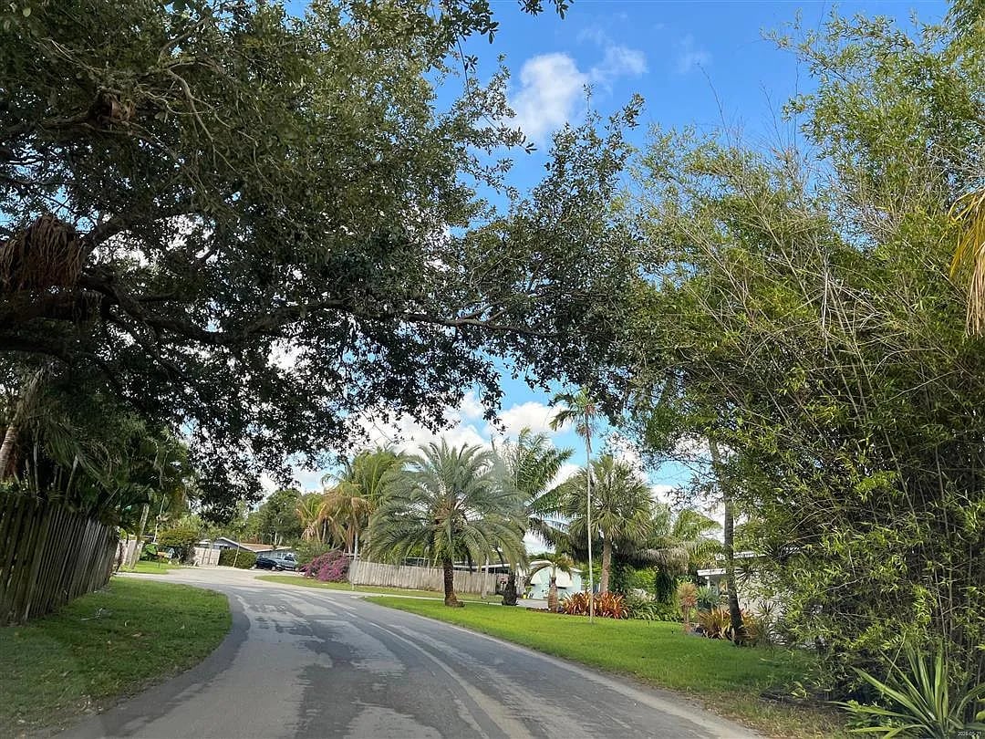 2731 Southwest 13th Court,Fort Lauderdale,FL,United States preview