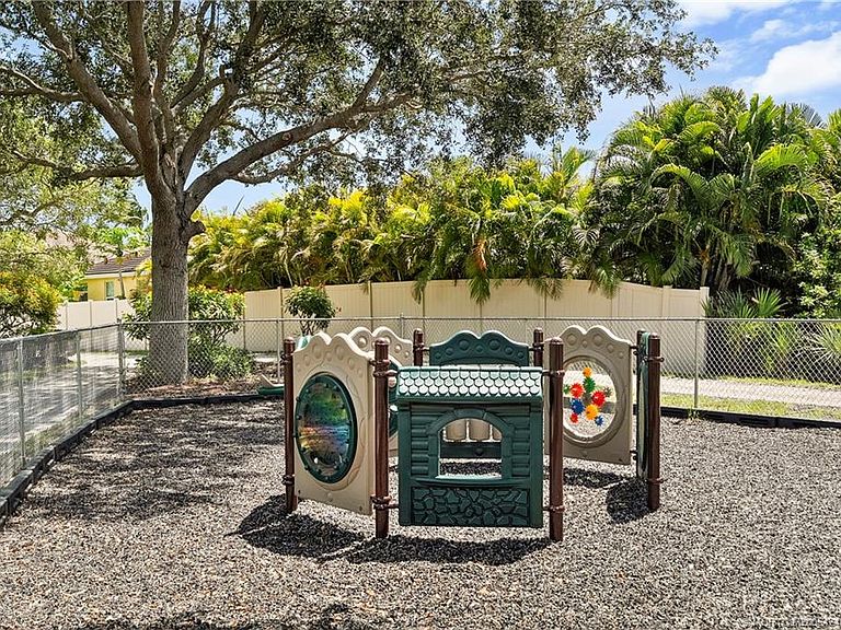 2119 Northwest Marsh Rabbit Lane,Jensen Beach,FL,United States preview