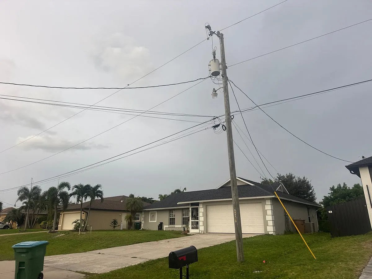 2713 Southwest 22nd Avenue,Cape Coral,FL,United States preview