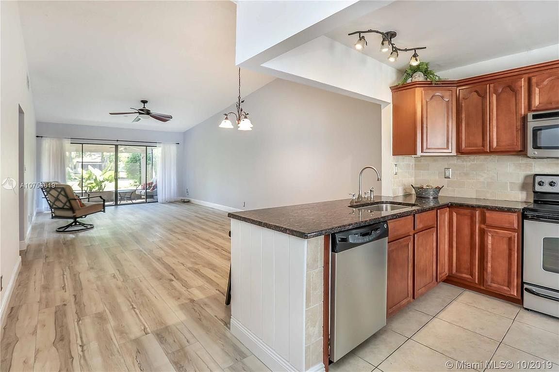 6324 Wedgewood Terrace C9,Tamarac,FL,US preview