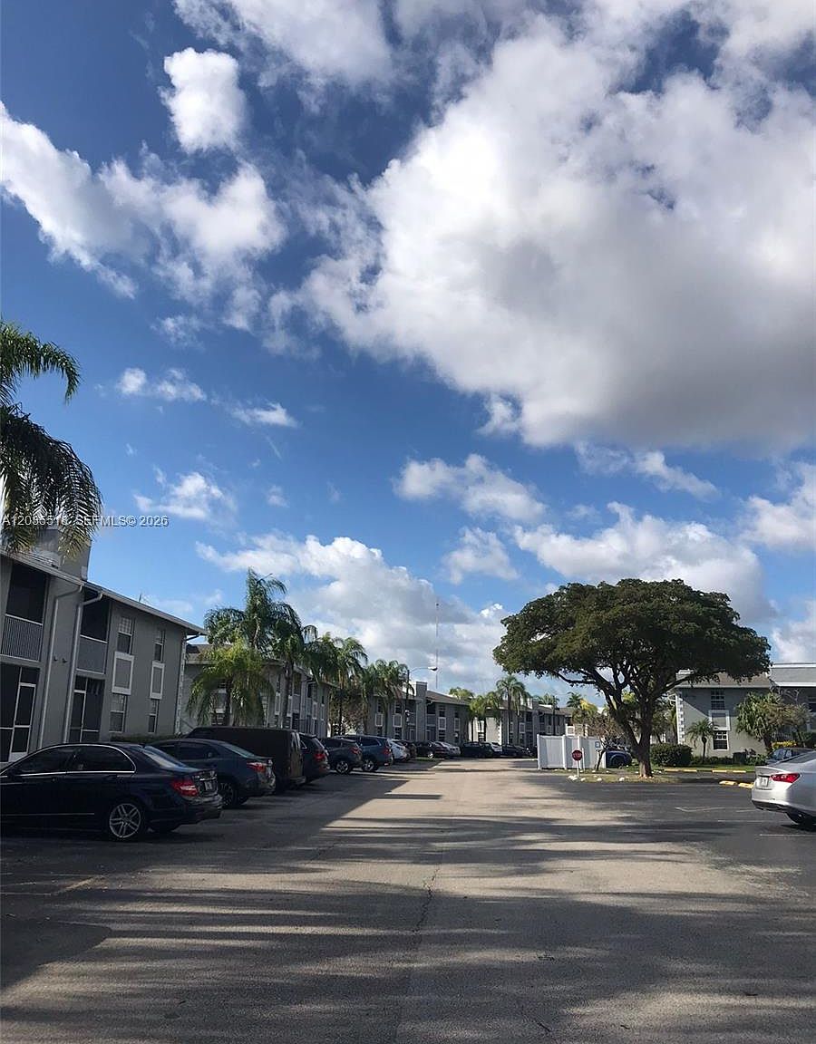 486 Northeast 210th Circle Terrace,Miami,FL,United States preview