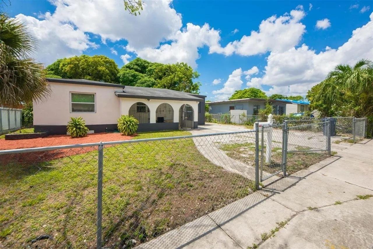 1230 Sharazad Boulevard,Opa-Locka,FL,US preview