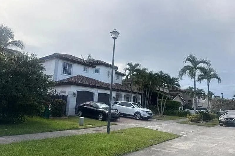 6732 Southwest 166th Court,Miami,FL,United States preview