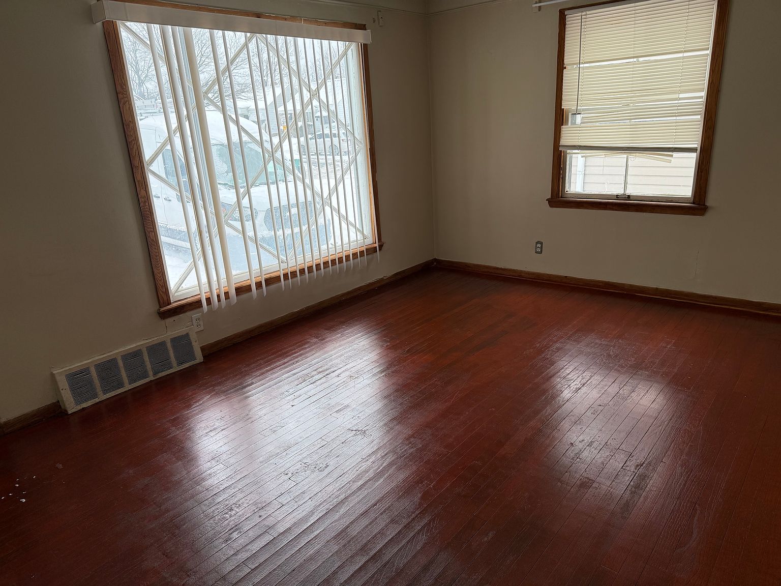 5048 Tatra Street,Maple Heights,OH,United States preview