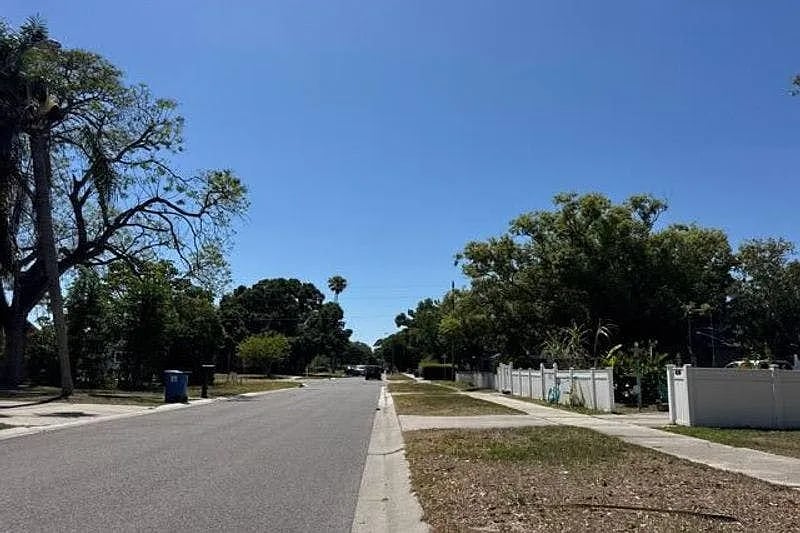 4135 Fairfield Avenue South,St. Petersburg,FL,United States preview