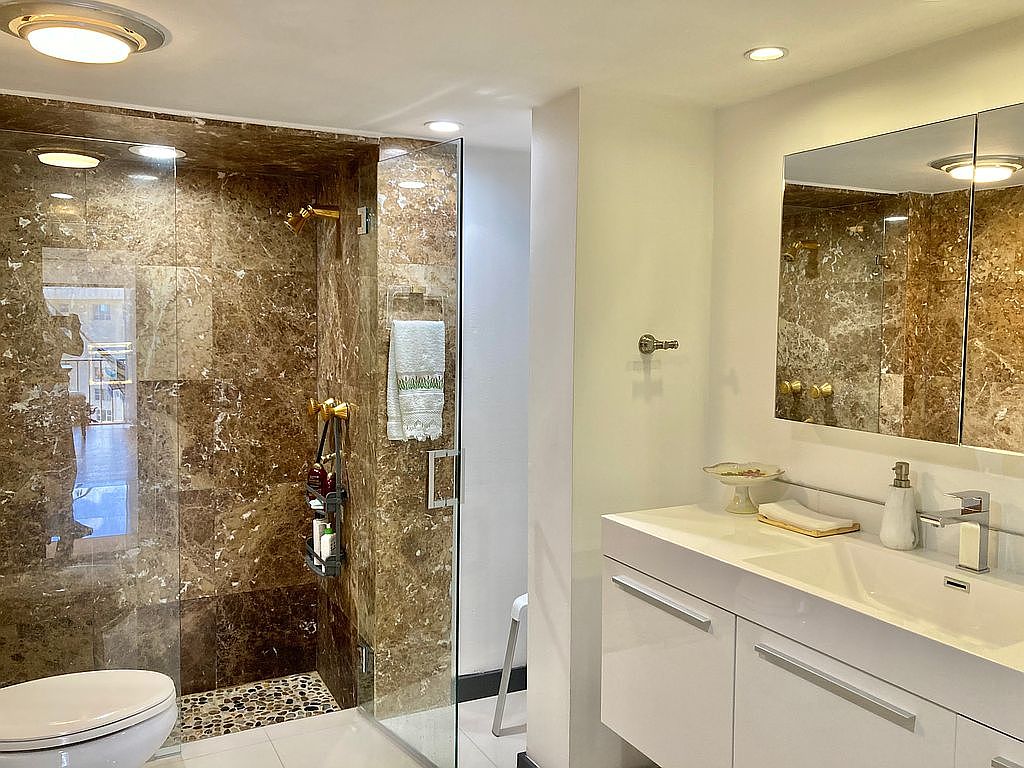 1800 Northeast 114th Street,Miami,FL,United States preview