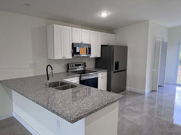 2928 7th Street Southwest,Lehigh Acres,FL,United States preview