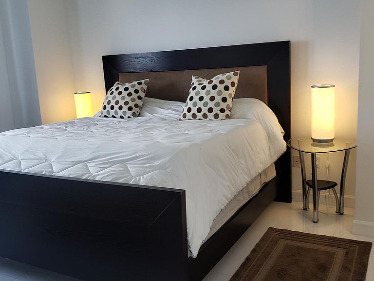6365 Collins Avenue,Miami Beach,FL,United States preview