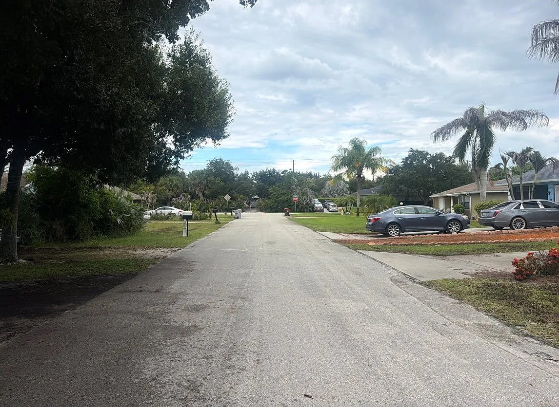425 13th Place Southwest,Vero Beach,FL,United States preview