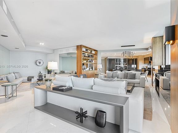 18555 Collins Avenue,Sunny Isles Beach,FL,United States preview