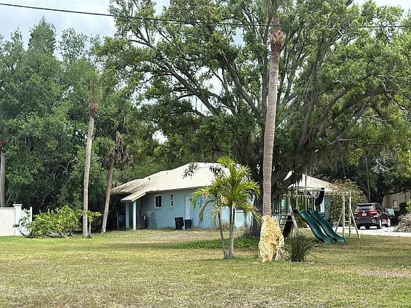 671 Suffolk Circle,Nokomis,FL,United States preview