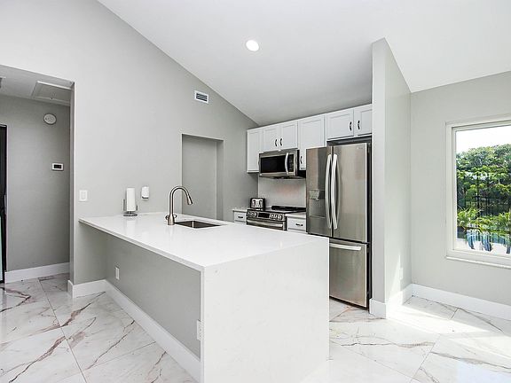 1444 Sandpiper Circle,Sanibel,FL,United States preview
