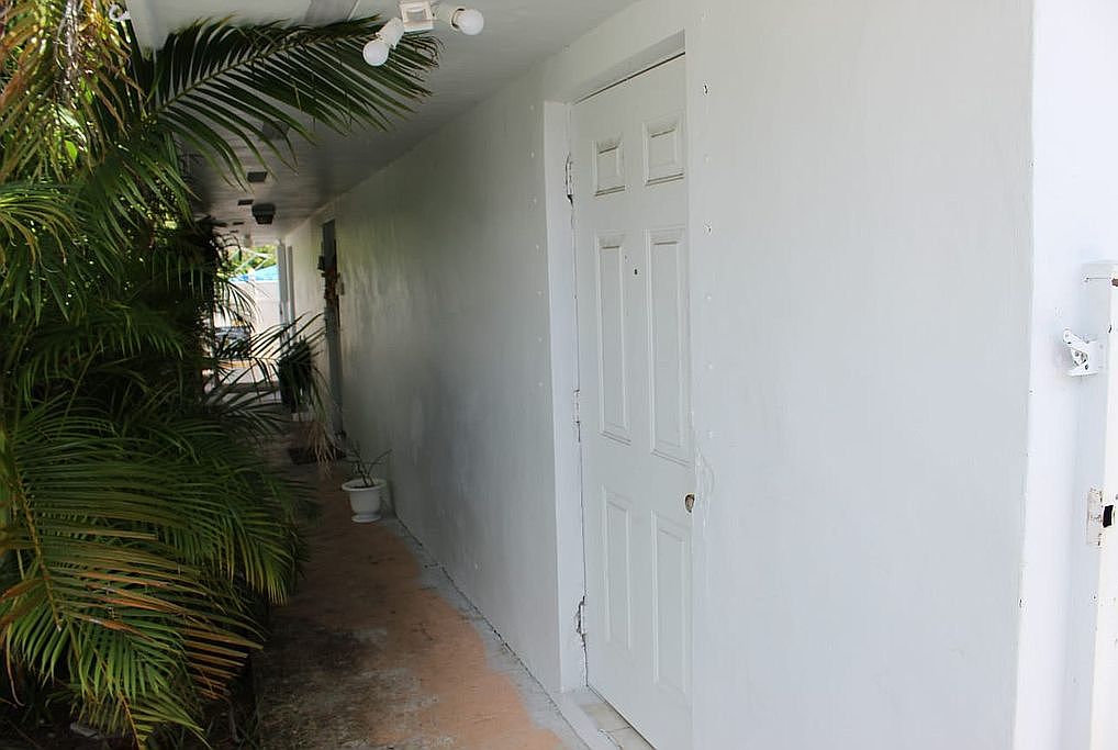 9941 Southwest 38th Street,Miami,FL,United States preview