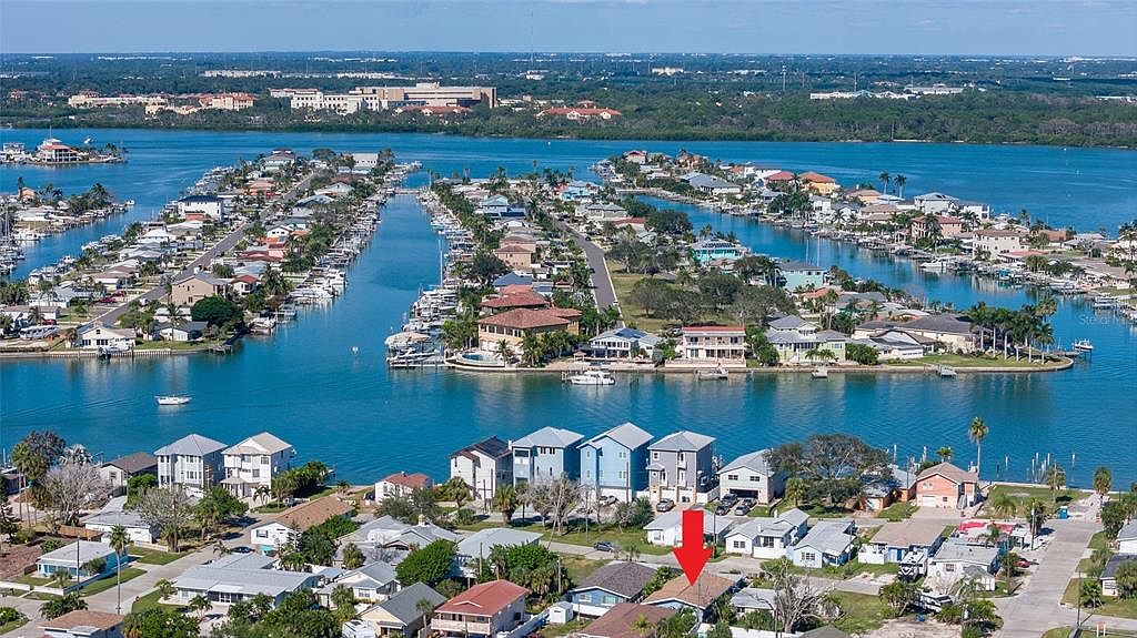 13246 4th Street East,Madeira Beach,FL,United States preview
