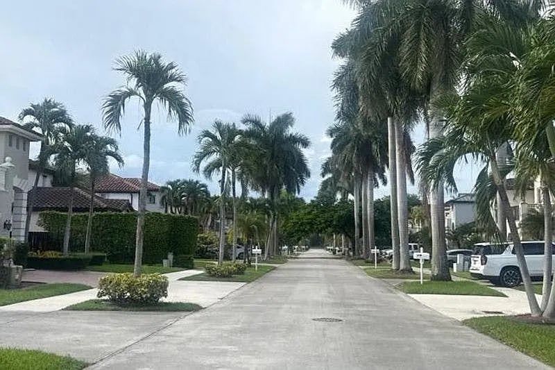 6732 Southwest 166th Court,Miami,FL,United States preview