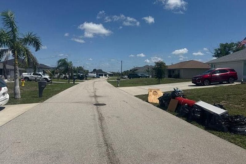 464 Northeast 1st Place,Cape Coral,FL,United States preview