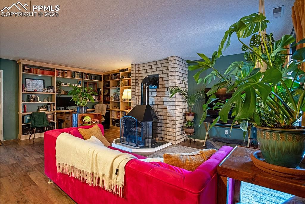935 Saturn Drive,Colorado Springs,CO,United States preview