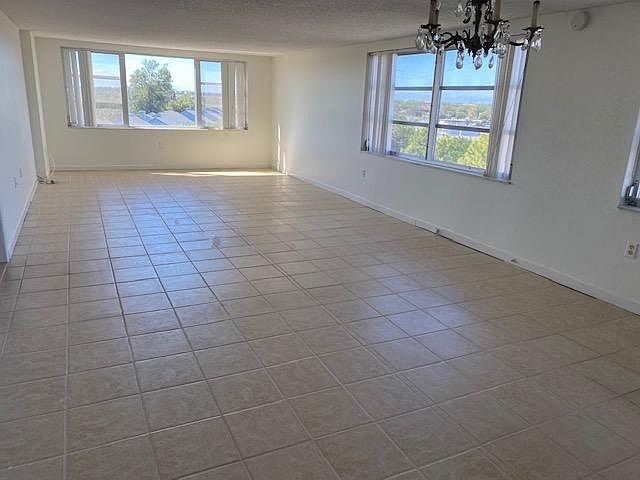 8950 Park Boulevard,Seminole,FL,United States preview