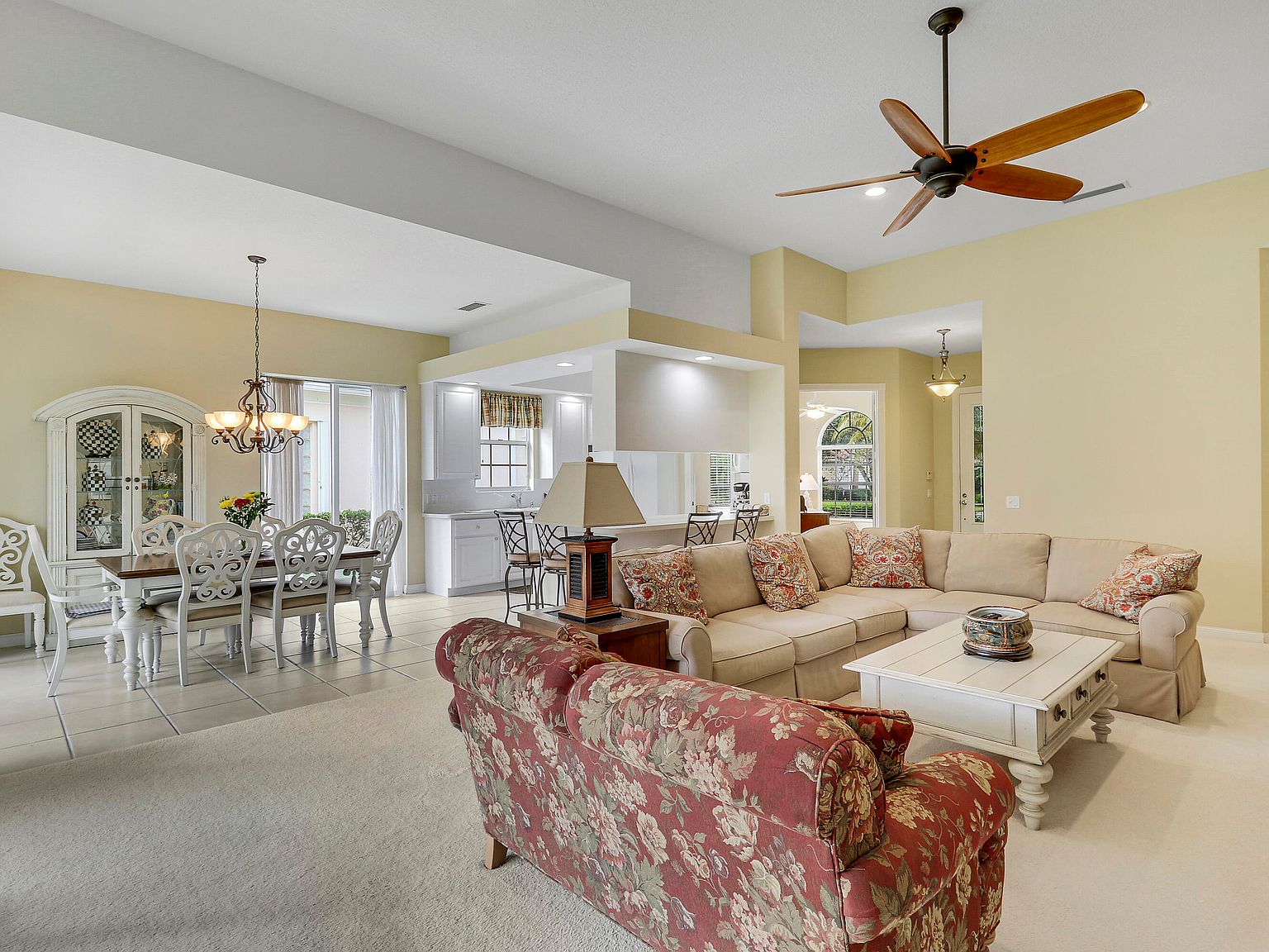 8337 Southeast Angelina Court,Hobe Sound,FL,United States preview