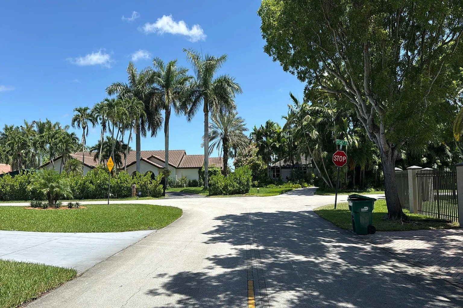 14610 Southwest 99th Avenue,Miami,FL,United States preview