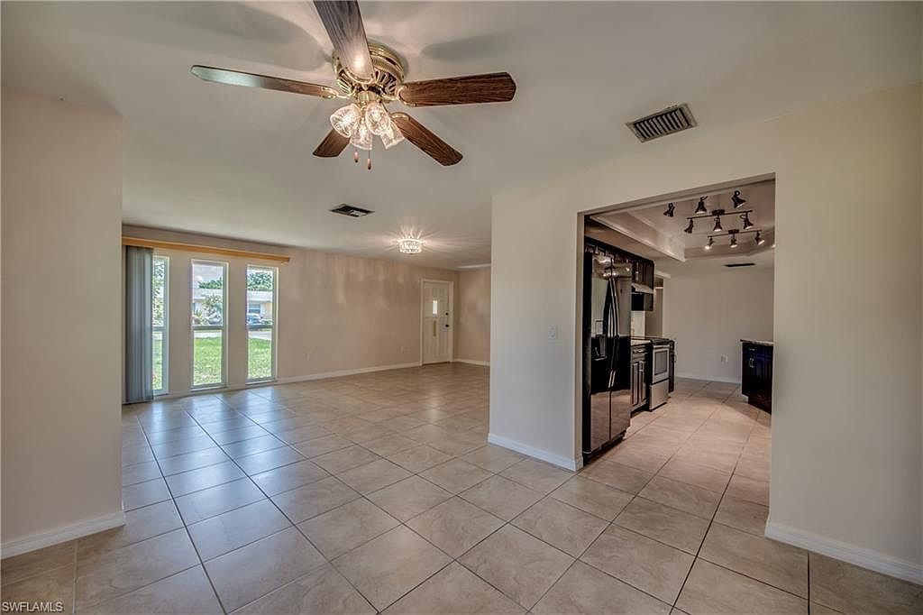 2420 Woodland Boulevard,Fort Myers,FL,United States preview