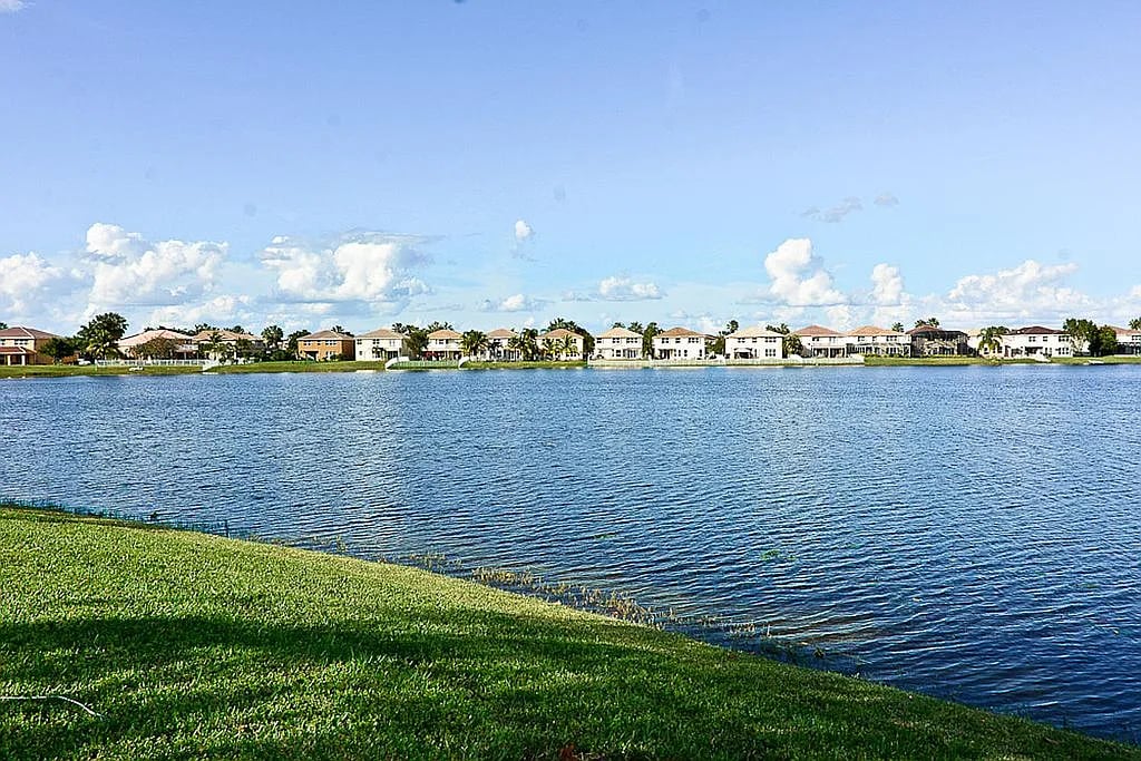 15241 Southwest 18th Street,Miramar,FL,United States preview