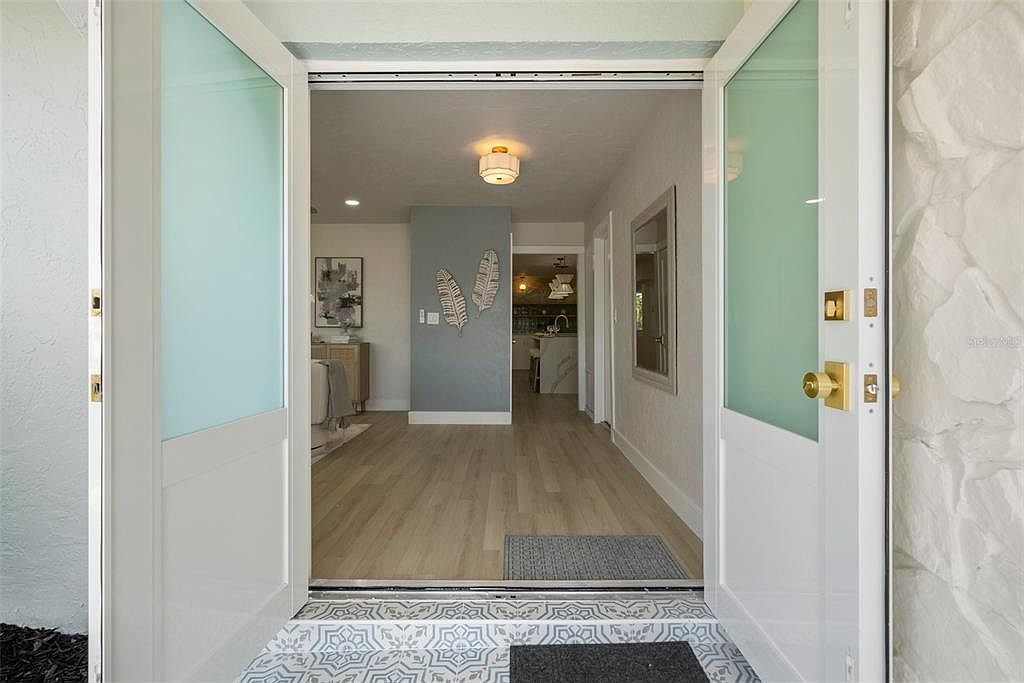 4568 40th Street South,St. Petersburg,FL,United States preview