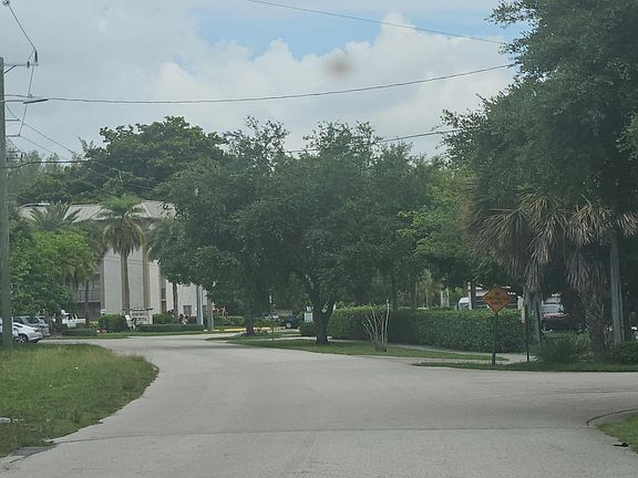 4167 Crystal Lake Drive,Pompano Beach,FL,United States preview