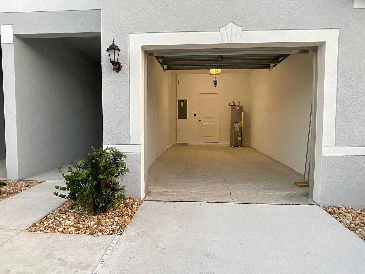 9707 Pembrooke Pines Drive,Sun City Center,FL,United States preview