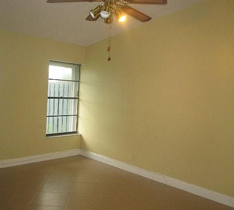 4548 Bangor Avenue Apt 11,West Palm Beach,FL,United States preview