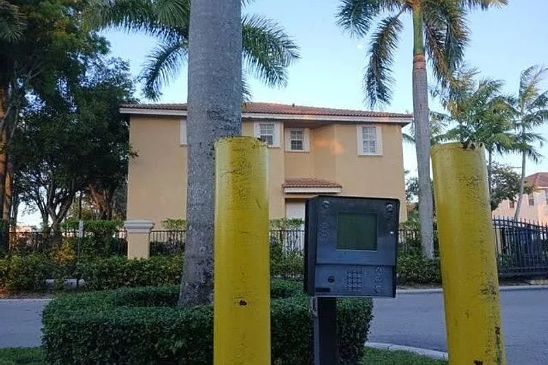 427 Northeast 21st Terrace,Homestead,FL,United States preview