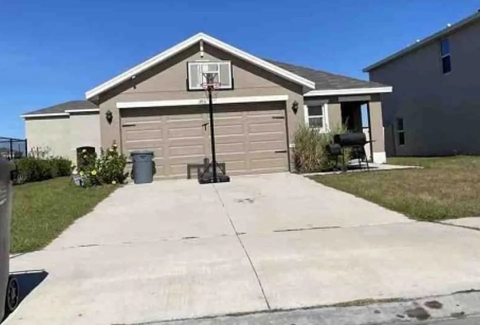 3811 Nippers Drive,Bradenton,FL,United States preview