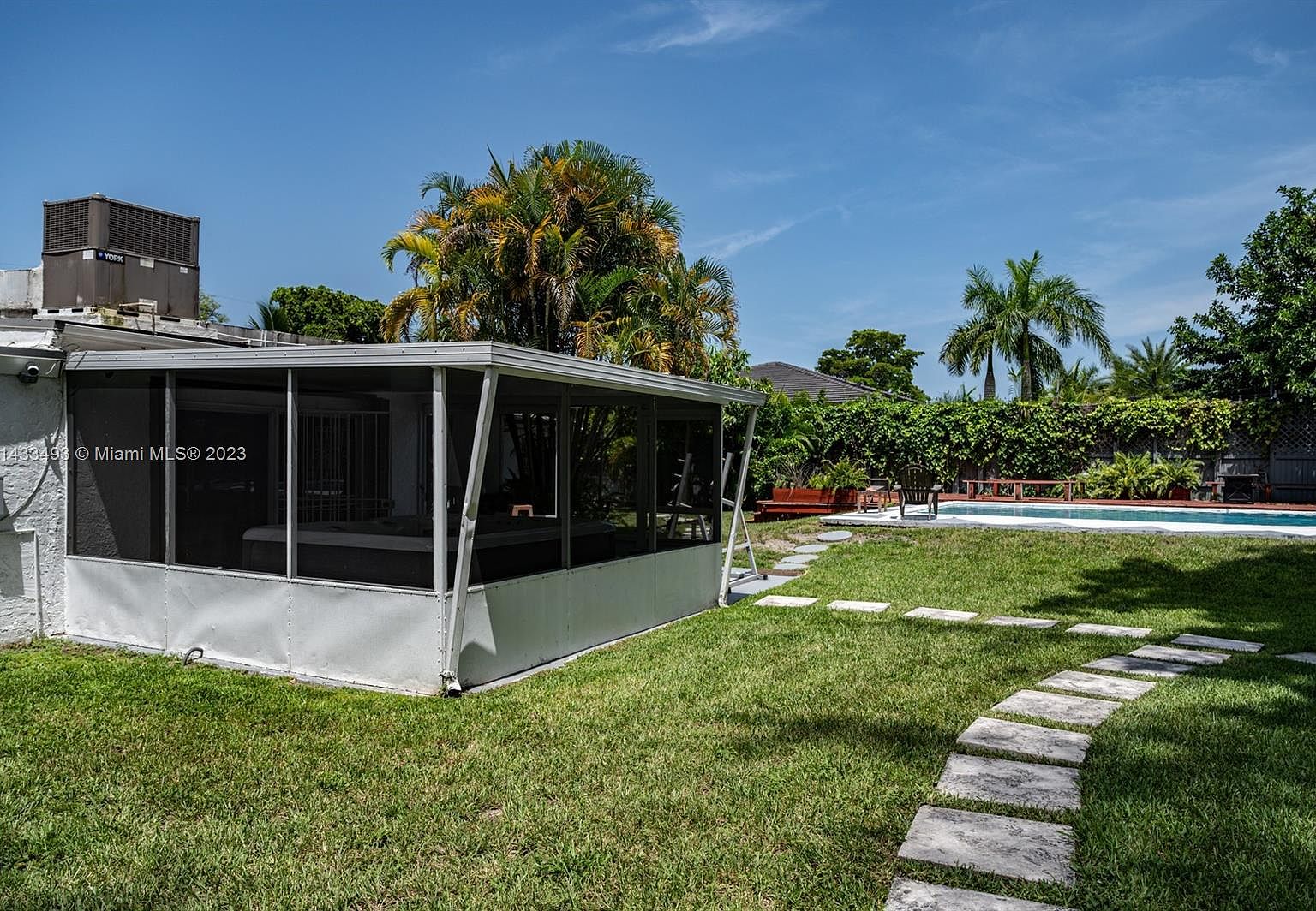 286 North Biscayne River Drive,Miami,FL,United States preview