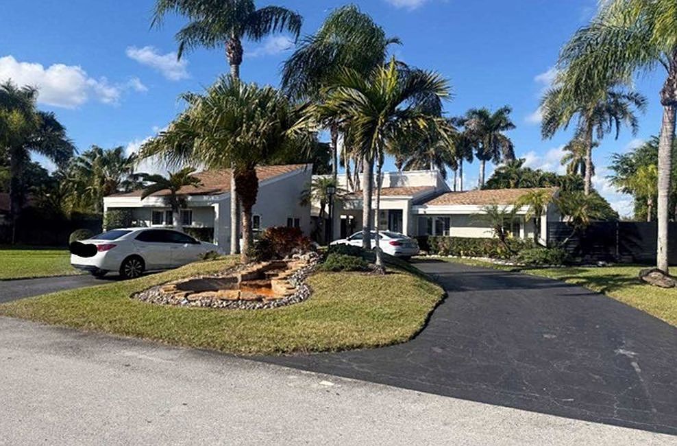 10835 SW 138th St,Miami,FL,US preview