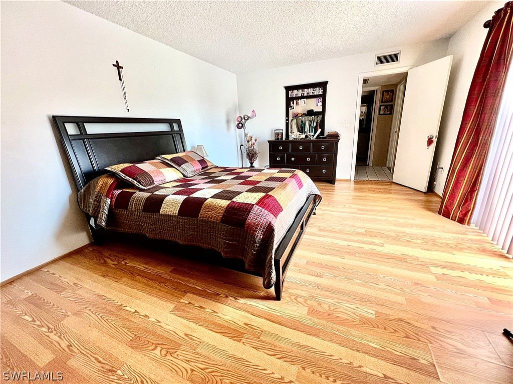 5225 Cedarbend Drive,Fort Myers,FL,United States preview
