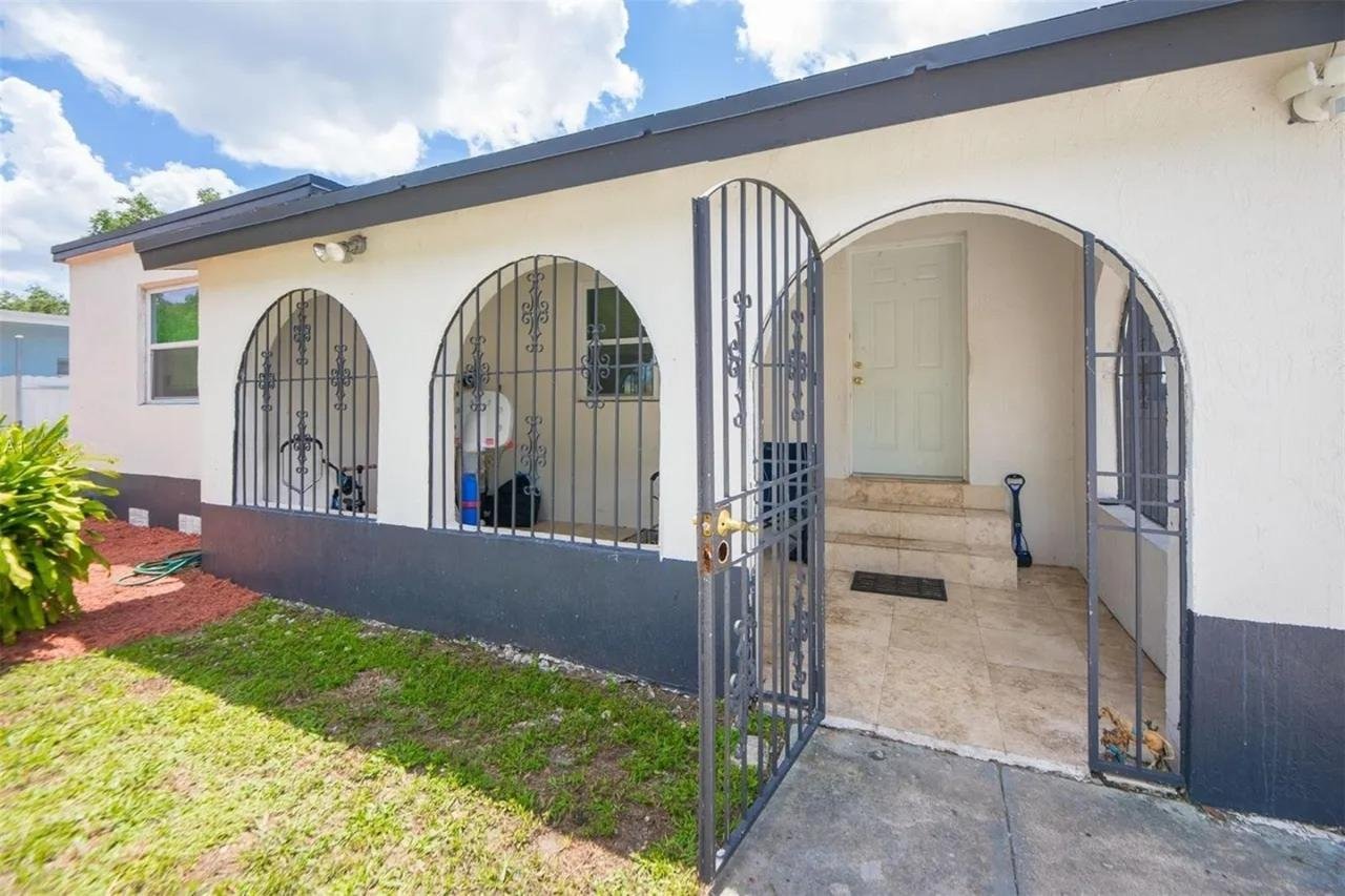 1230 Sharazad Boulevard,Opa-Locka,FL,US preview