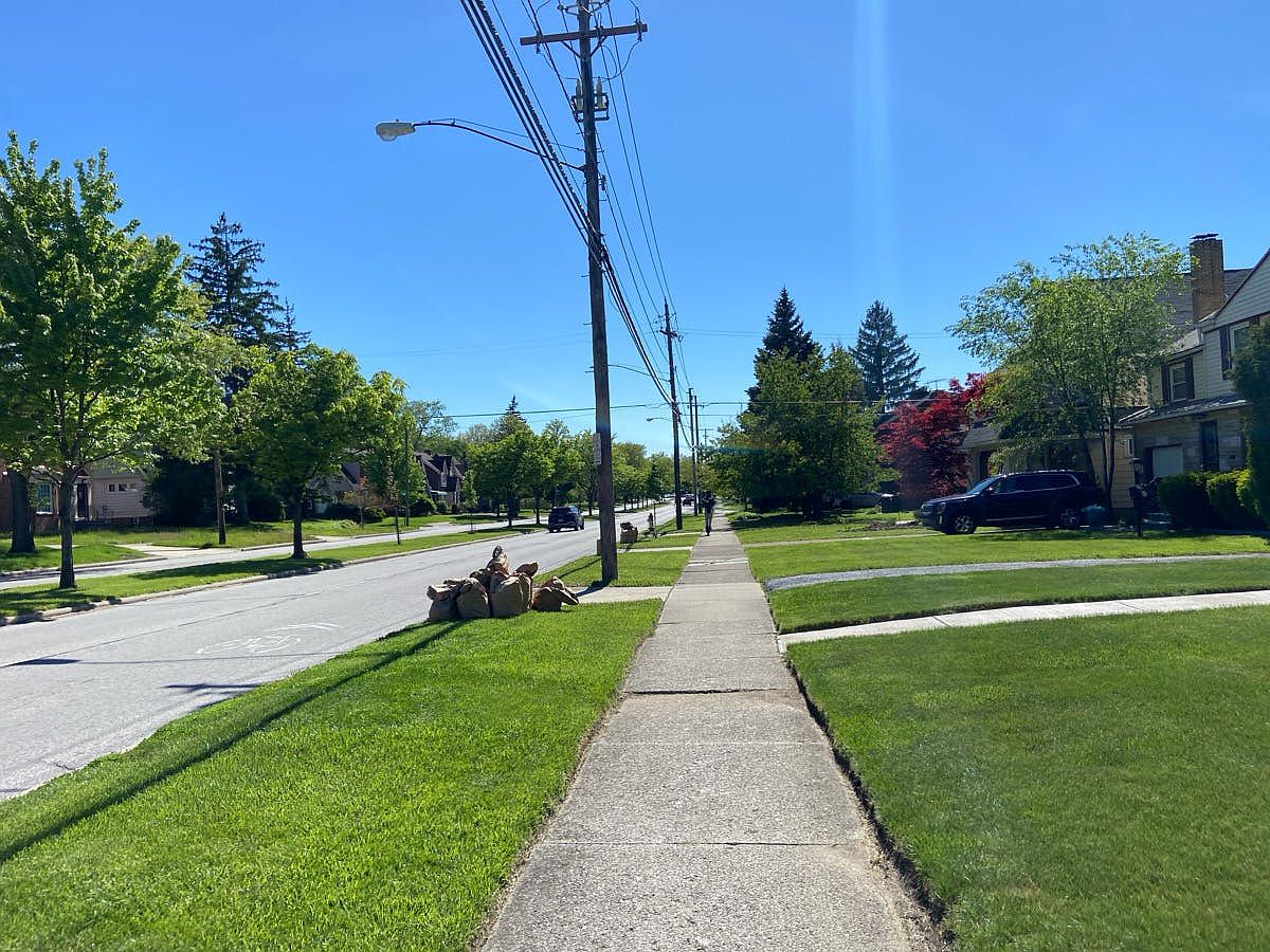 3947 Monticello Boulevard,Cleveland Heights,OH,United States preview
