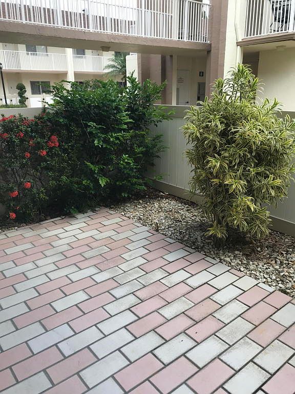 7631 Trent Drive,Tamarac,FL,United States preview