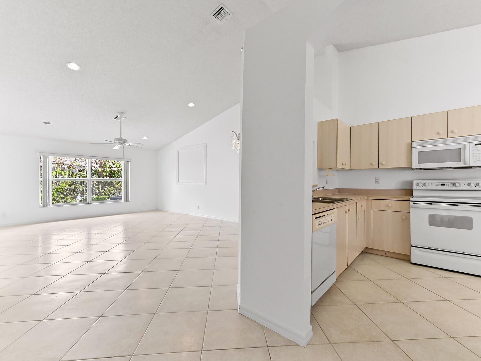 6069 Heliconia Road,Delray Beach,FL,United States preview