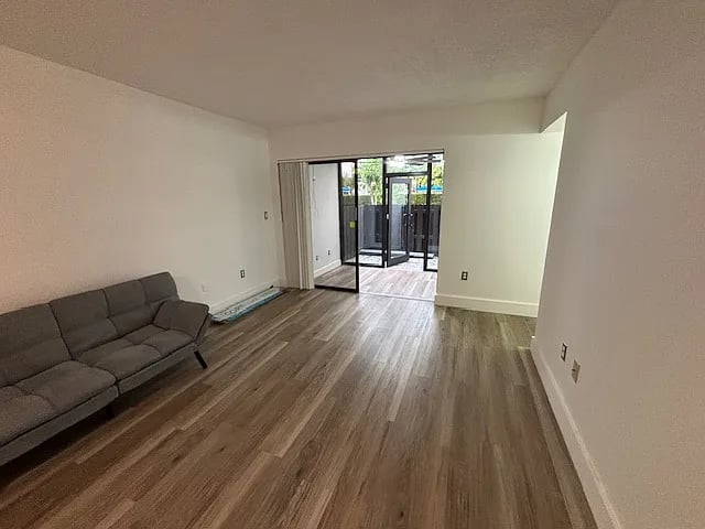 9405 Fontainebleau Boulevard,Miami,FL,US preview