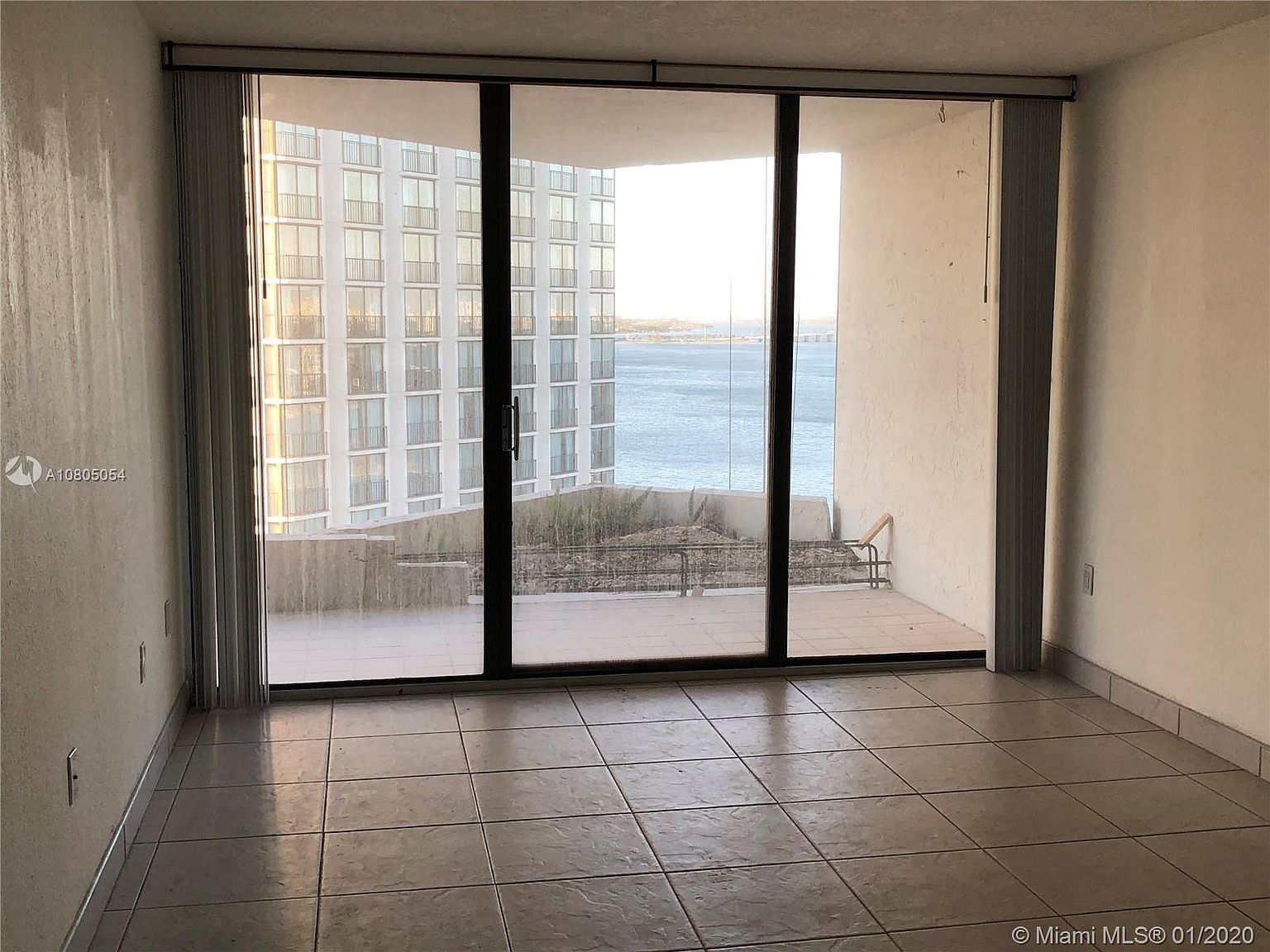 555 Northeast 15th Street,Miami,FL,United States preview