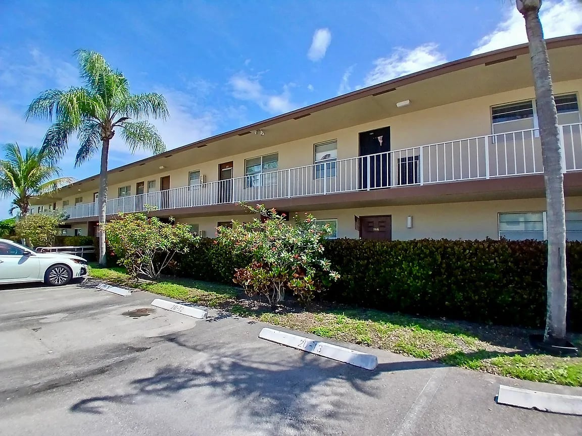 7400 Northwest 5th Place,Margate,FL,US preview